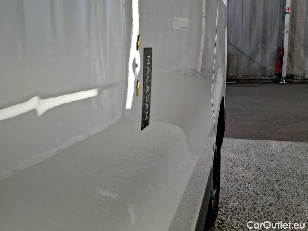  Renault  Trafic  Fourgon L1H1 3T Grand Confort 2.0 dCi 130CV BVM6 E6d #27