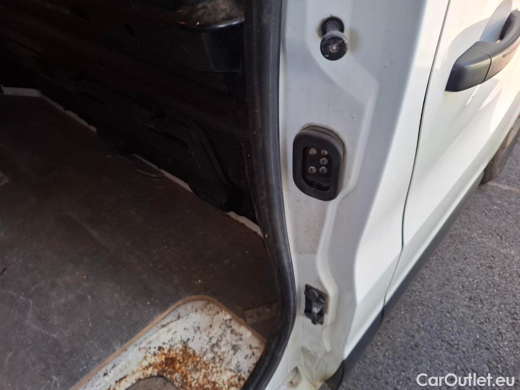  Renault  Trafic  Furgon Grand Confort L1H1 1200 1.6 dCi 125CV BVM6 E6 #88