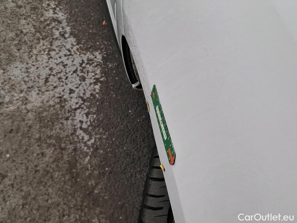  Renault  Trafic  Fourgon L2H1 3T Grand Confort 2.0 dCi 130CV BVM6 E6d #32