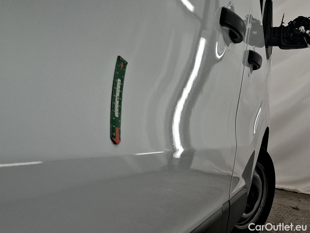  Renault  Trafic  Fourgon L2H1 3T Grand Confort 2.0 dCi 130CV BVM6 E6d #18