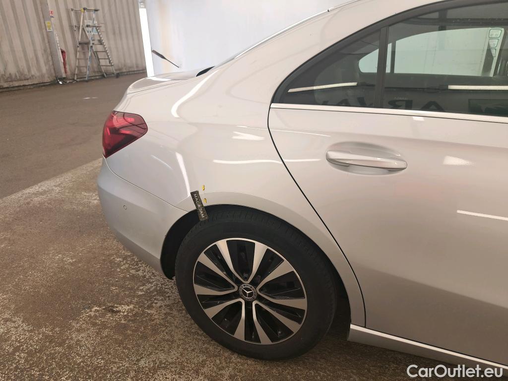  Mercedes  A-Klasse MERCEDES-BENZ Classe A Berline / 2018 / 4P / Berline A 200 d Business Line 8G-DCT #8