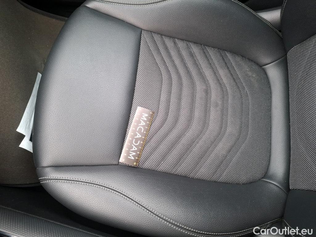  Mercedes  B-Klasse MERCEDES-BENZ Classe B / 2019 / 5P / monospace B 180 d Business Line Edition BA8 #44