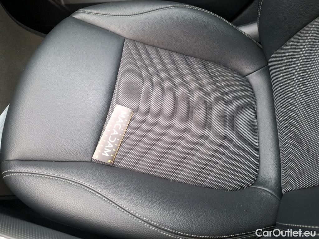  Mercedes  B-Klasse MERCEDES-BENZ Classe B / 2019 / 5P / monospace B 180 d Business Line Edition BA8 #43