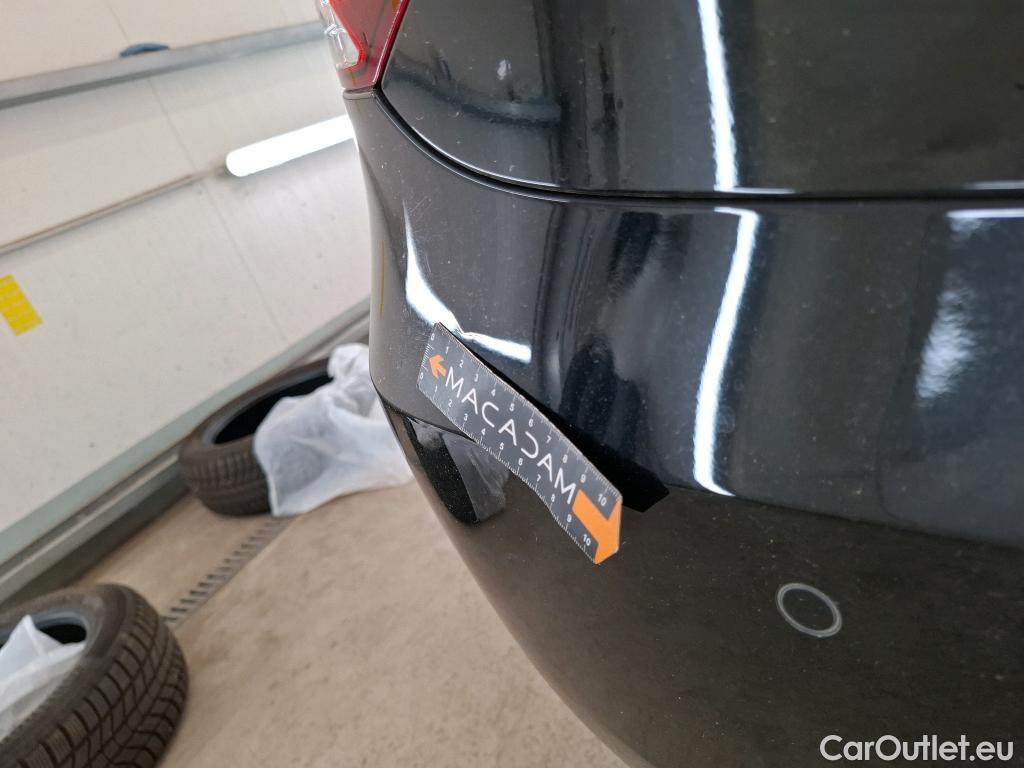  Mercedes  A-Klasse MERCEDES-BENZ Classe A Berline / 2018 / 4P / Berline A 180 d Business Line 8G-DCT #2