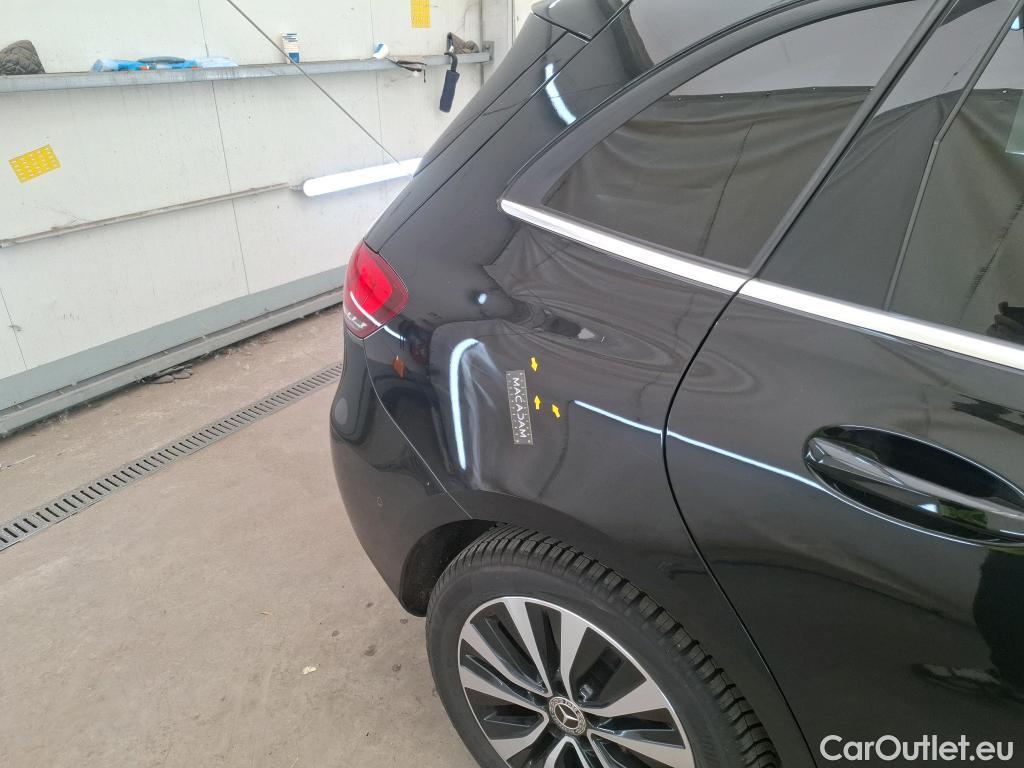  Mercedes  B-Klasse MERCEDES-BENZ Classe B / 2019 / 5P / monospace B 180 d Business Line Edition BA8 #33