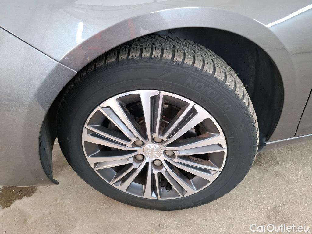  Peugeot  308  SW Allure Business 1.5 #21