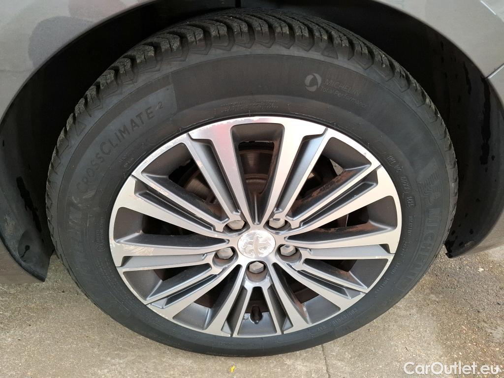  Peugeot  308  SW Allure Business 1.5 #32