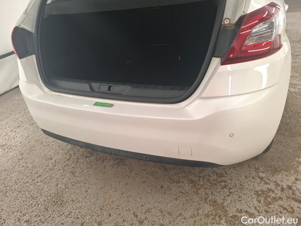  Peugeot  308  Allure 1.5 HDi 130CV BVA8 E6dT #21
