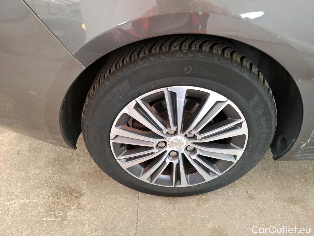  Peugeot  308  SW Allure Business 1.5 #38