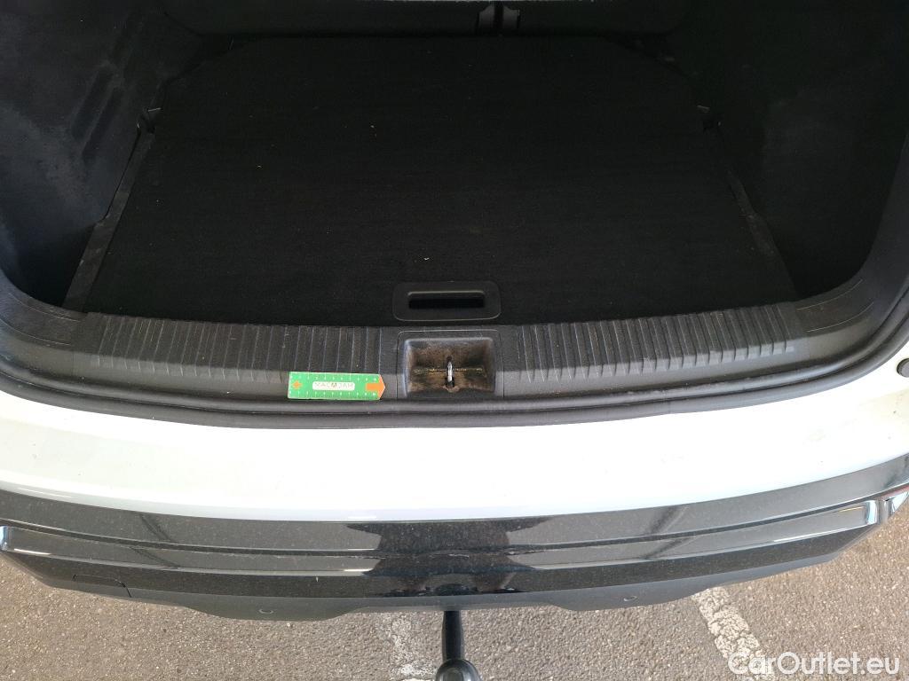  Renault  Austral RENAULT  / 2022 / 5P / Crossover TECHNO MILD HYBRID 160 AUTO #24