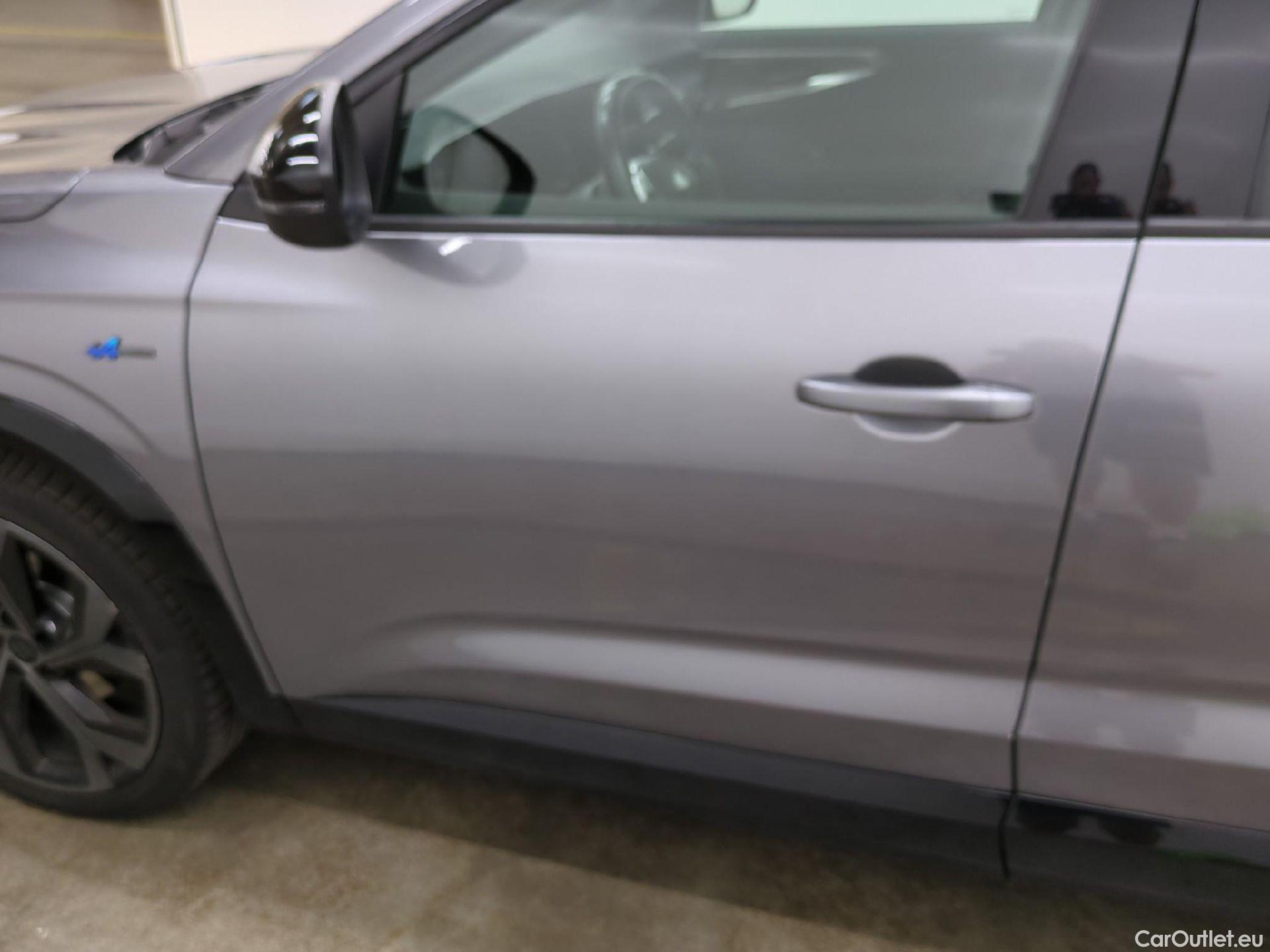  Renault  Austral RENAULT  / 2022 / 5P / Crossover TECHNO ESPRIT ALPINE MILD HYBRID 160 #31