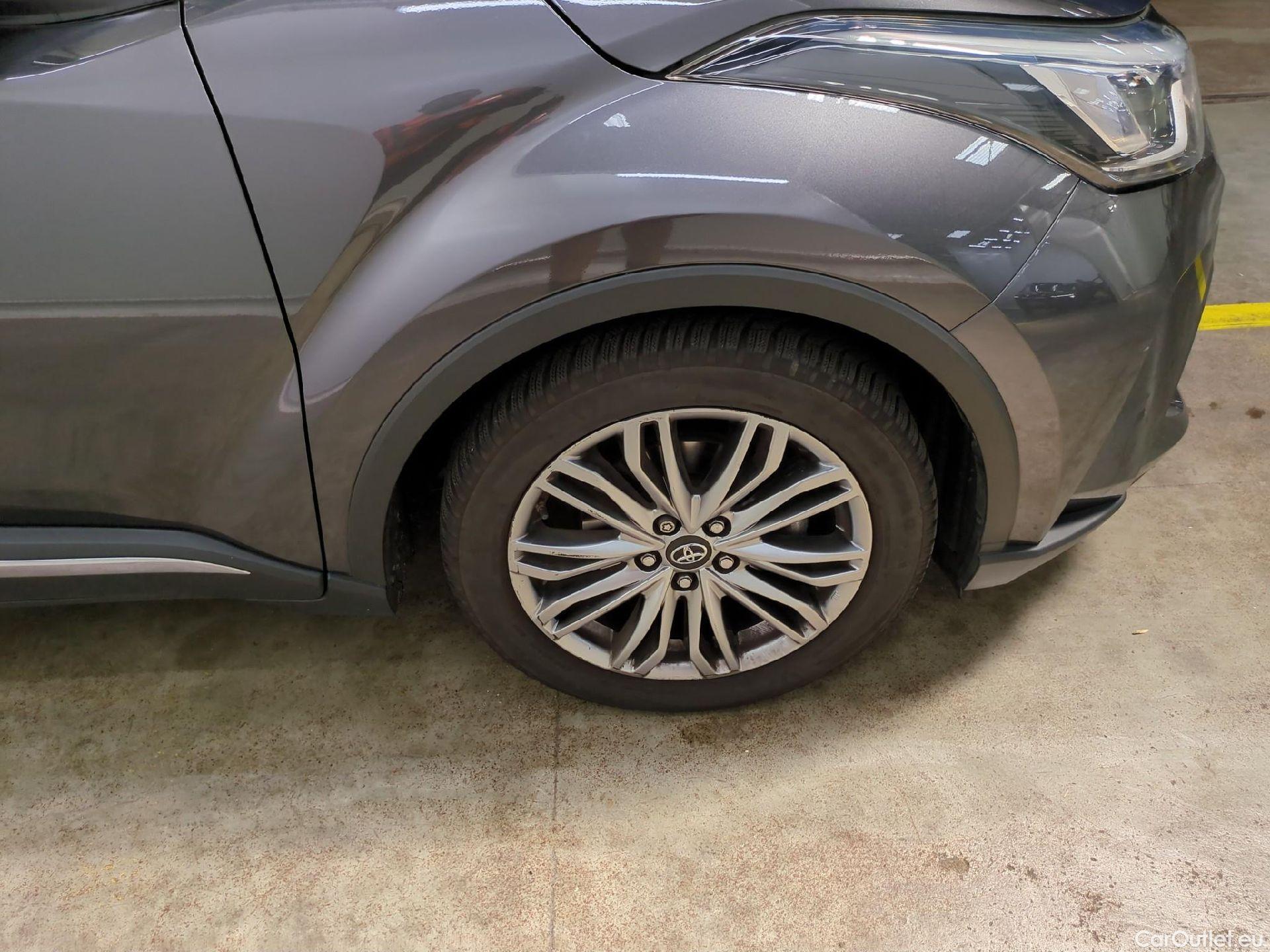  Toyota  C-HR TOYOTA  / 2016 / 5P / SUV 1.8 HYBRIDE 122 DISTINCTIVE #7