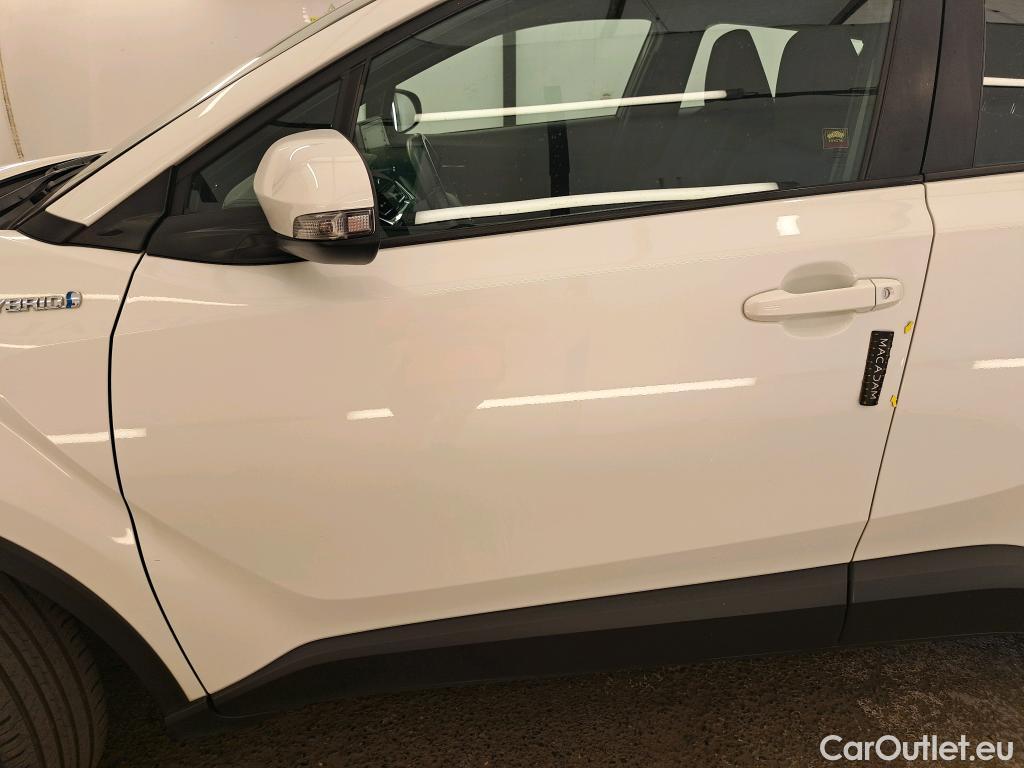  Toyota  C-HR TOYOTA  / 2016 / 5P / SUV 1.8 Hybride 122 Dynamic Business Stage A #3