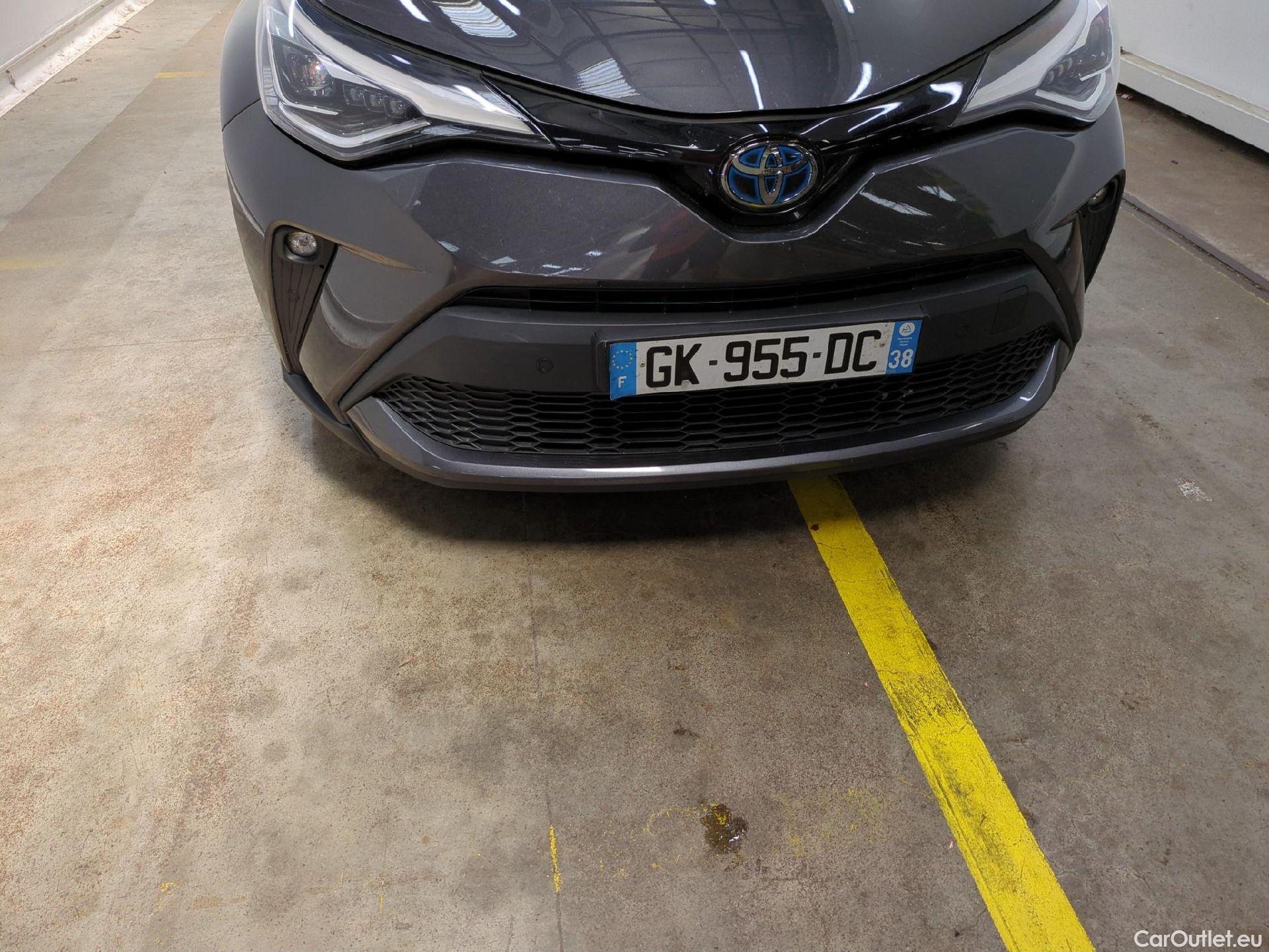  Toyota  C-HR TOYOTA  / 2016 / 5P / SUV 1.8 HYBRIDE 122 DISTINCTIVE #21
