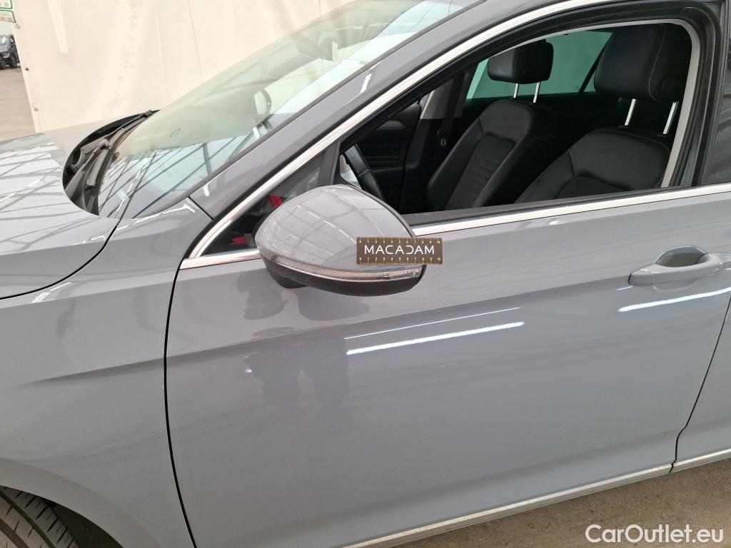  Volkswagen  Passat VOLKSWAGEN  SW / 2019 / 5P / Break 2.0 TDI 150 SCR DSG7 SW LOUNGE #60
