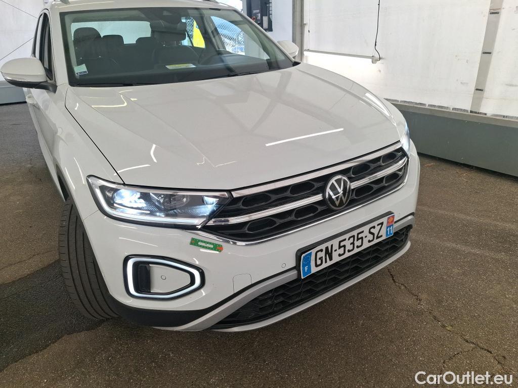 Volkswagen  T-ROC VOLKSWAGEN  / 2021 / 5P / SUV 2.0 TDI 150 STYLE DSG7 #3