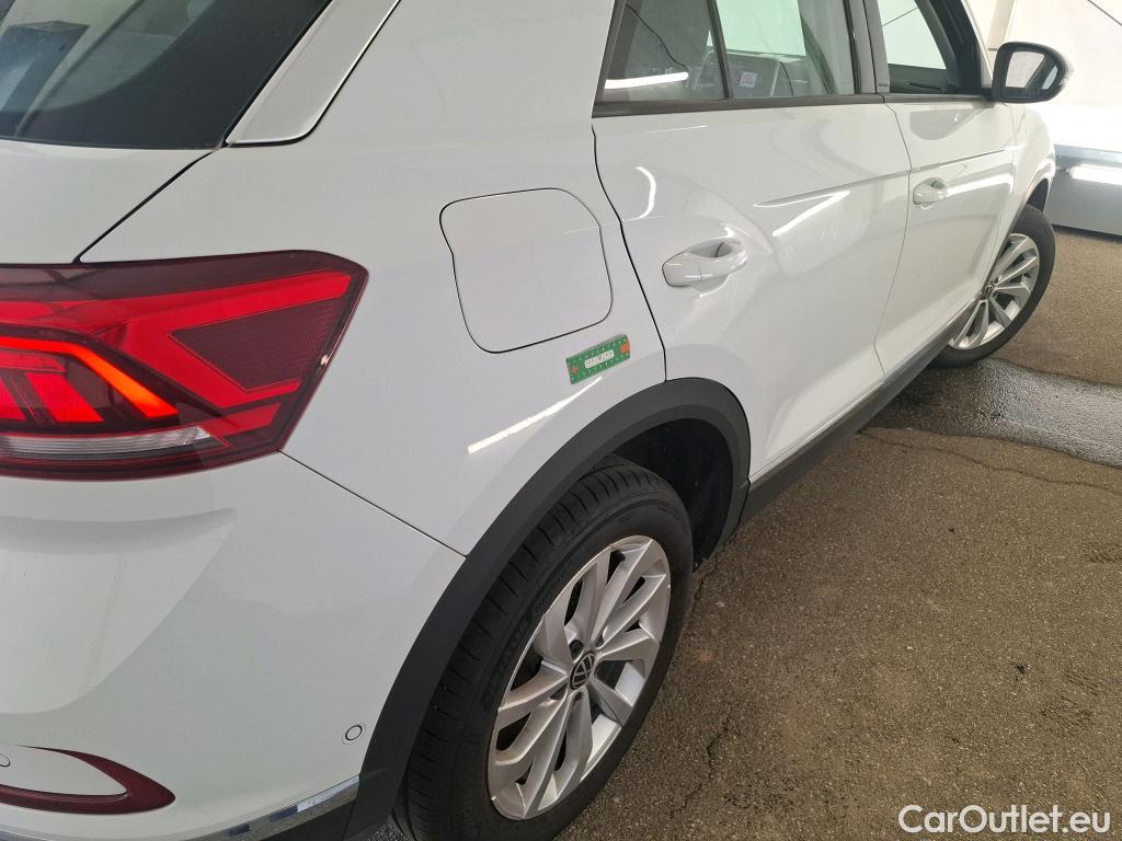  Volkswagen  T-ROC VOLKSWAGEN  / 2021 / 5P / SUV 2.0 TDI 150 STYLE DSG7 #12
