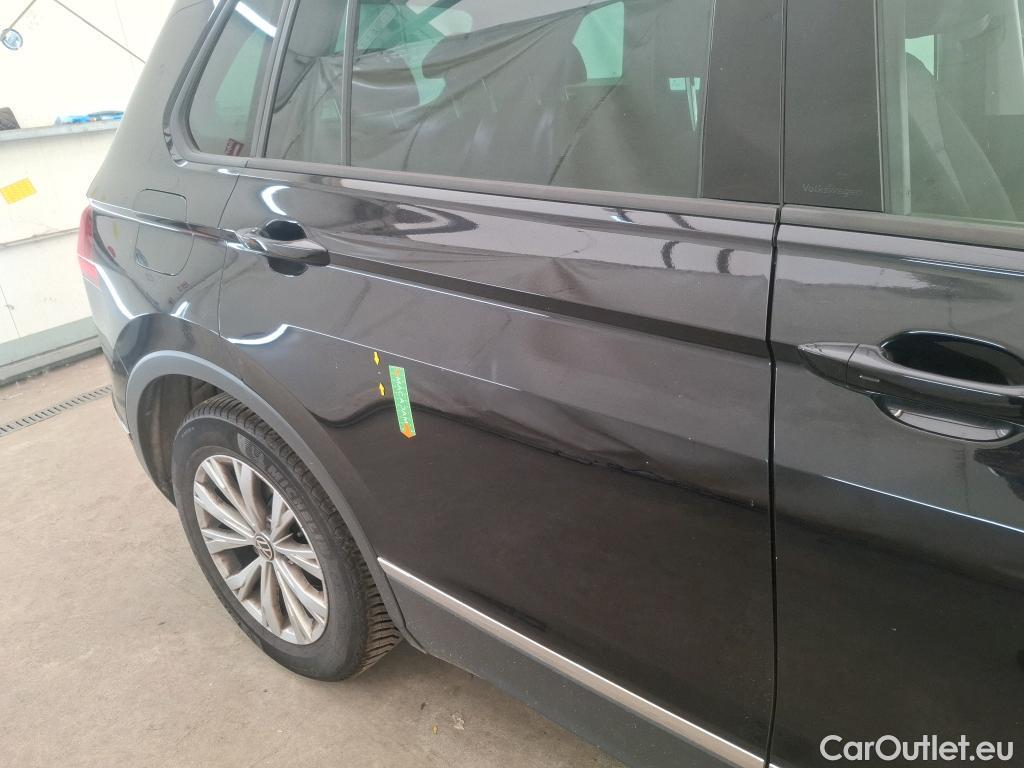  Volkswagen  Tiguan VOLKSWAGEN  / 2020 / 5P / SUV 2.0 TDI 150 DSG7 Life Business #17