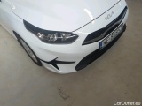  KIA  Cee'd KIA  SW 1.5 T-GDI 160KM 6MT L 5d #52
