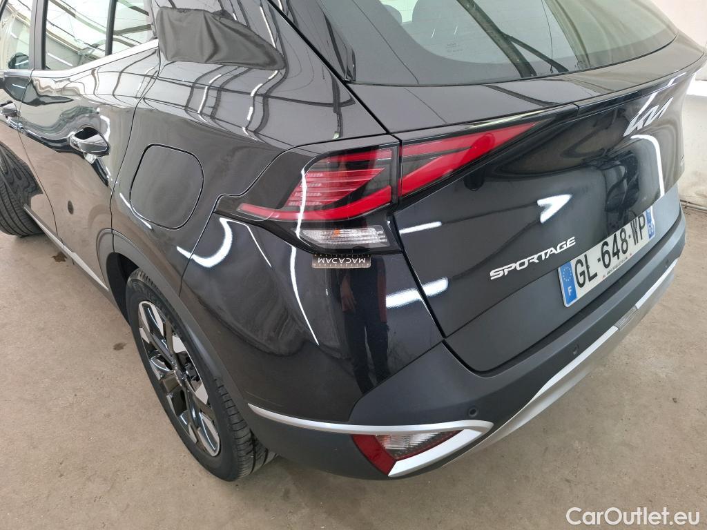  KIA  Sportage KIA  / 2021 / 5P / SUV 1.6 T-GDI 265 PHEV AUTO 4WD ACTIVE #20
