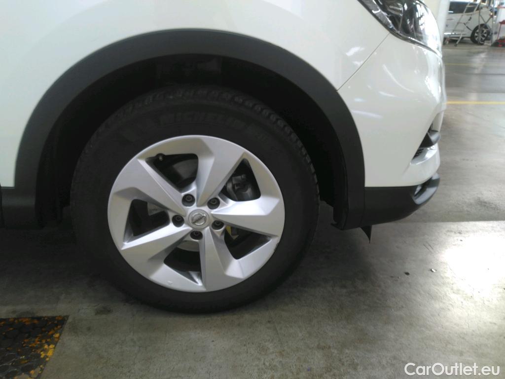  Nissan  Qashqai NISSAN  / 2017 / 5P / Crossover 1.5 DCI 115 Business Edition #4