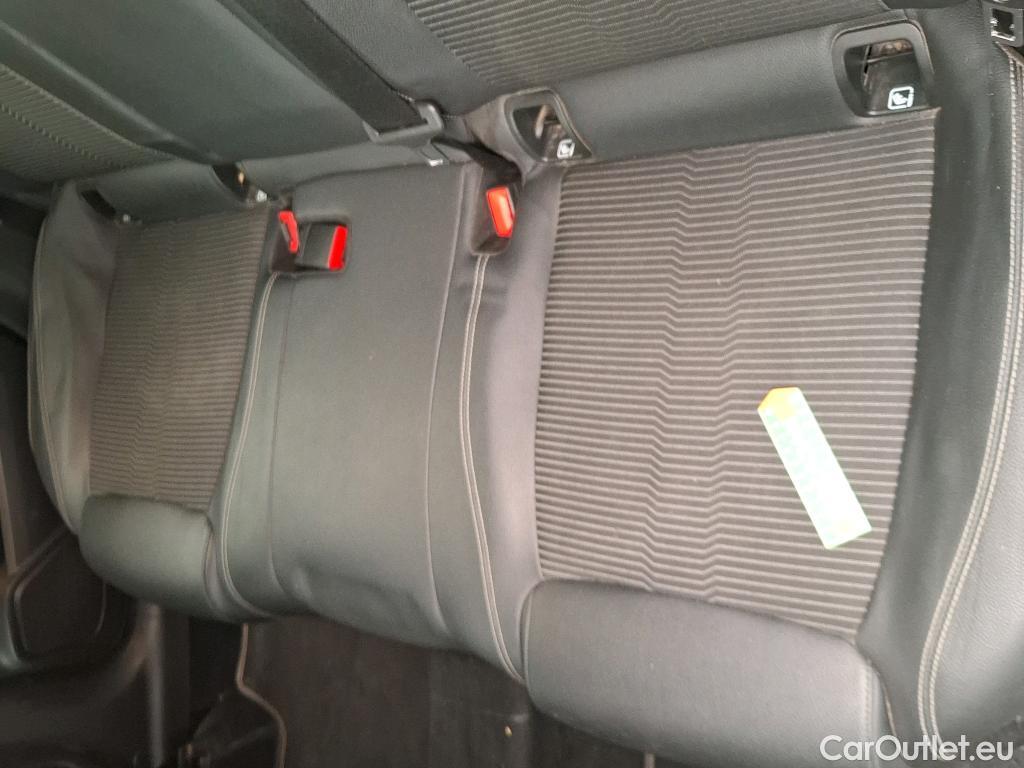  Mercedes  GLA MERCEDES-BENZ  / 2020 / 5P / SUV 2.0  200 D BUSINESS LINE DCT #17