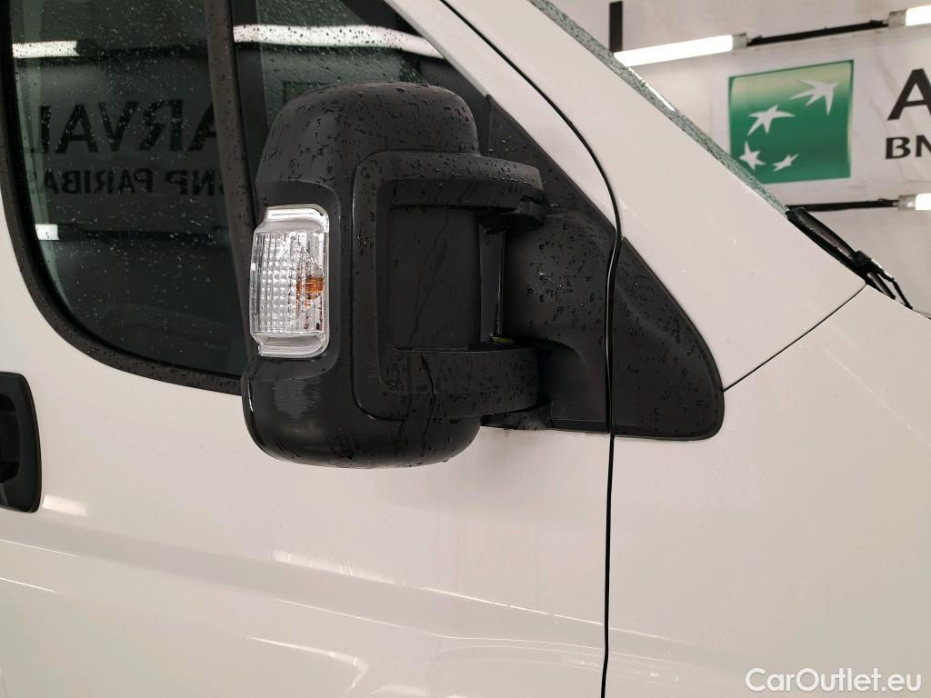  Peugeot  Boxer PEUGEOT  / 2014 / 4P / Combi 2.2 BLUEHDI 140 S&S 330 L1H1 ACCESS #1