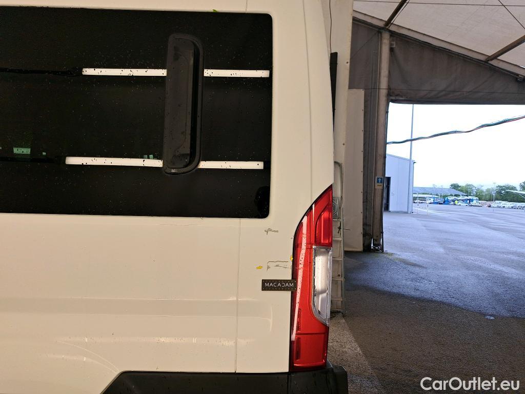  Peugeot  Boxer PEUGEOT  / 2014 / 4P / Combi 2.2 BLUEHDI 140 S&S 330 L1H1 ACCESS #3