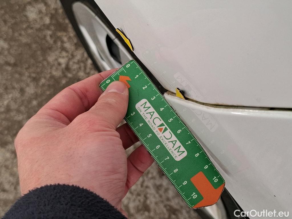  Renault  Zoe  Business 52kWh BVA #9