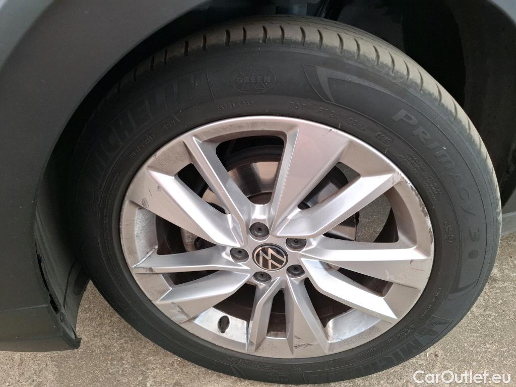  Volkswagen  Taigo VOLKSWAGEN  / 2021 / 5P / SUV 1.0 TSI 110 DSG Life #10