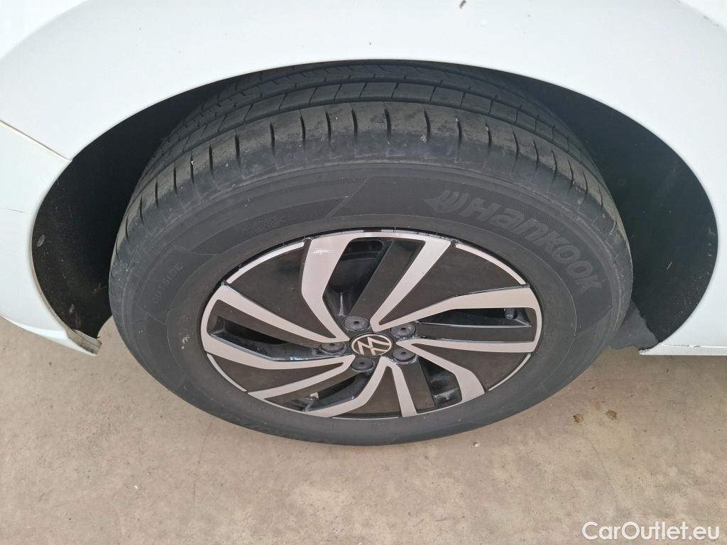  Volkswagen  Polo  VI Life Plus 1.0 TSI 95CV BVM5 E6d #24