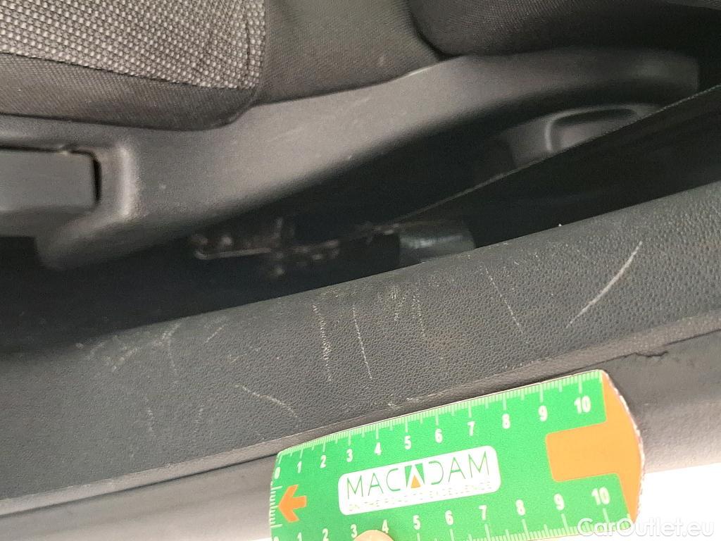  Citroen  C3 CITROEN  Société / 2020 / 5P / Berline / VU BlueHDi 100 SandS BVM6 Feel Nav #3