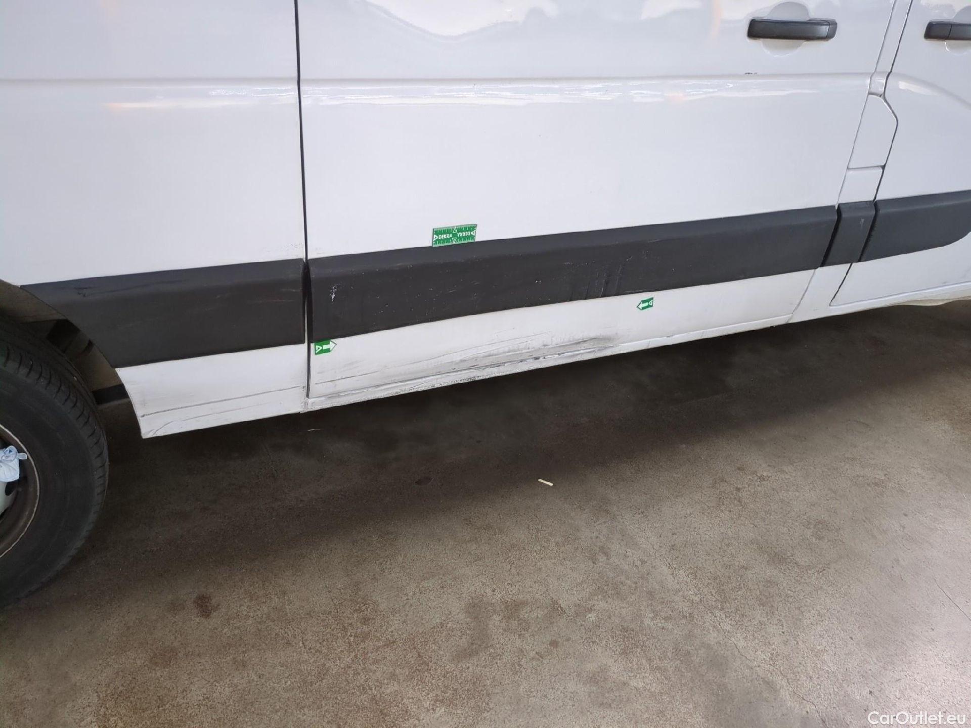  Renault  Master  III Fourgon L2H2 3 3 Grand Confort dCi 135CV BVM6 E6d #36