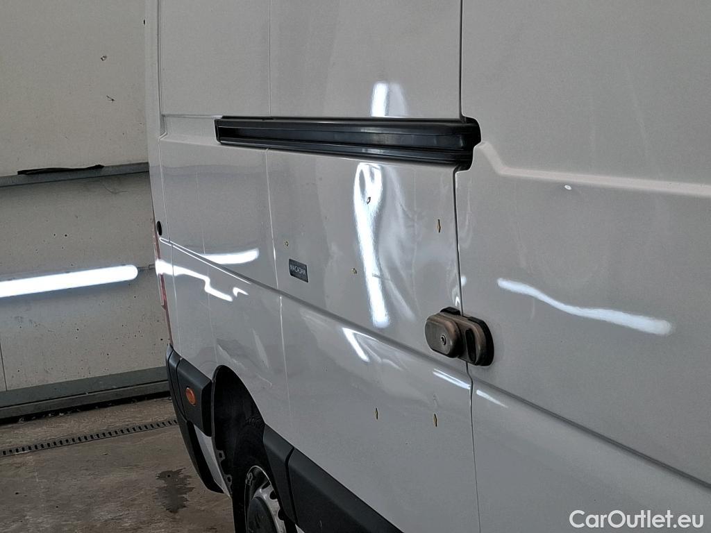  Renault  Master  III Fourgon L3H2 3 5 Grand Confort dCi 135CV BVM6 E6dT #19