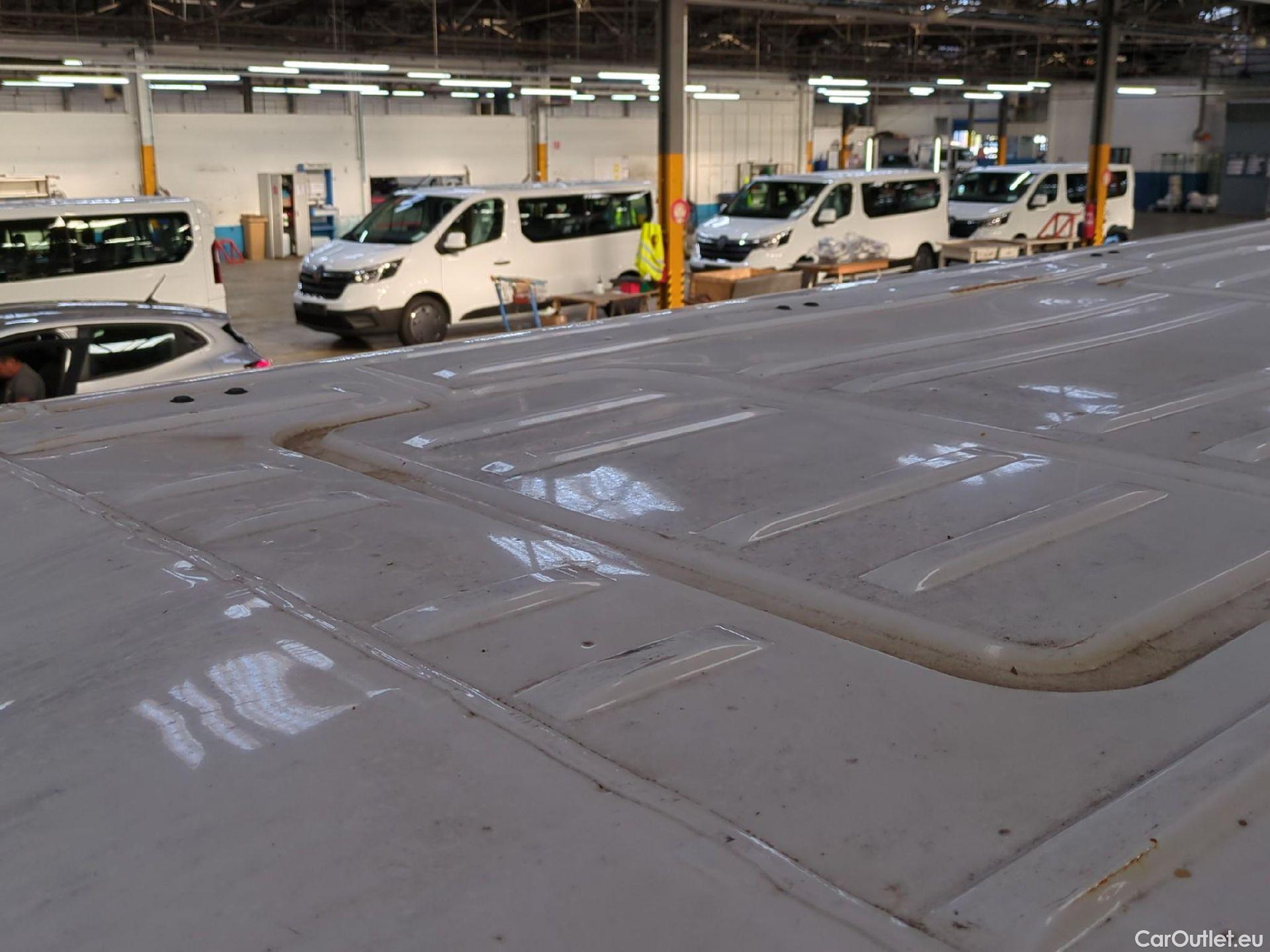  Renault  Master  III Fourgon L2H2 3 3 Grand Confort dCi 135CV BVM6 E6d #9