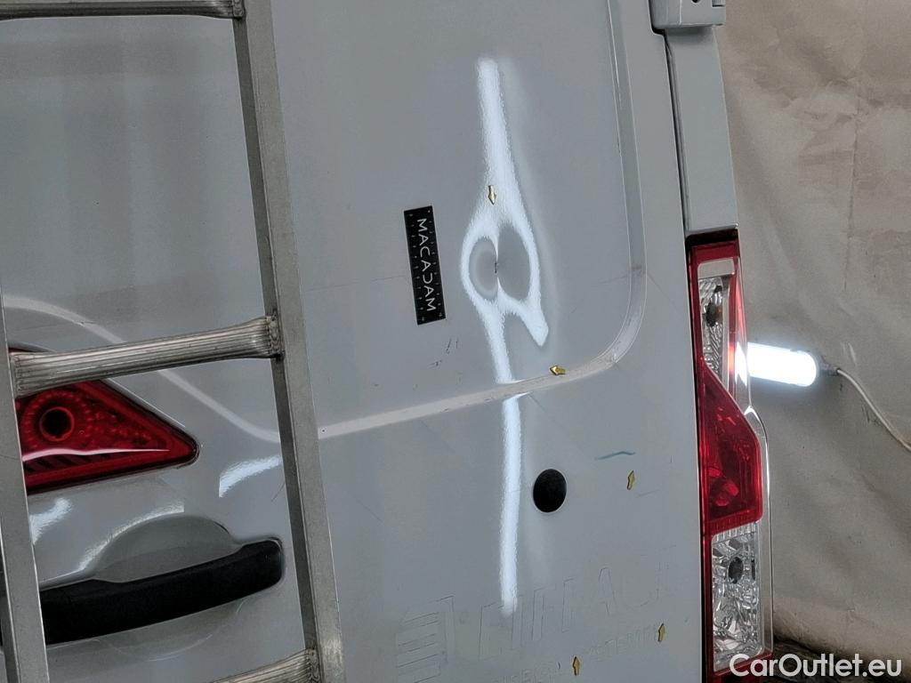  Renault  Master  III Fourgon L3H2 3 5 Grand Confort dCi 135CV BVM6 E6dT #40