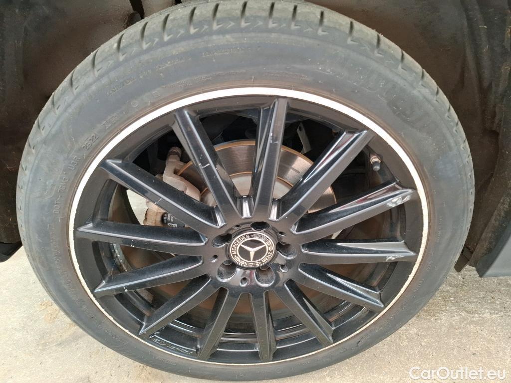  Mercedes  GLA MERCEDES-BENZ  / 2020 / 5P / SUV 1.3  250 e AMG LINE DCT #19