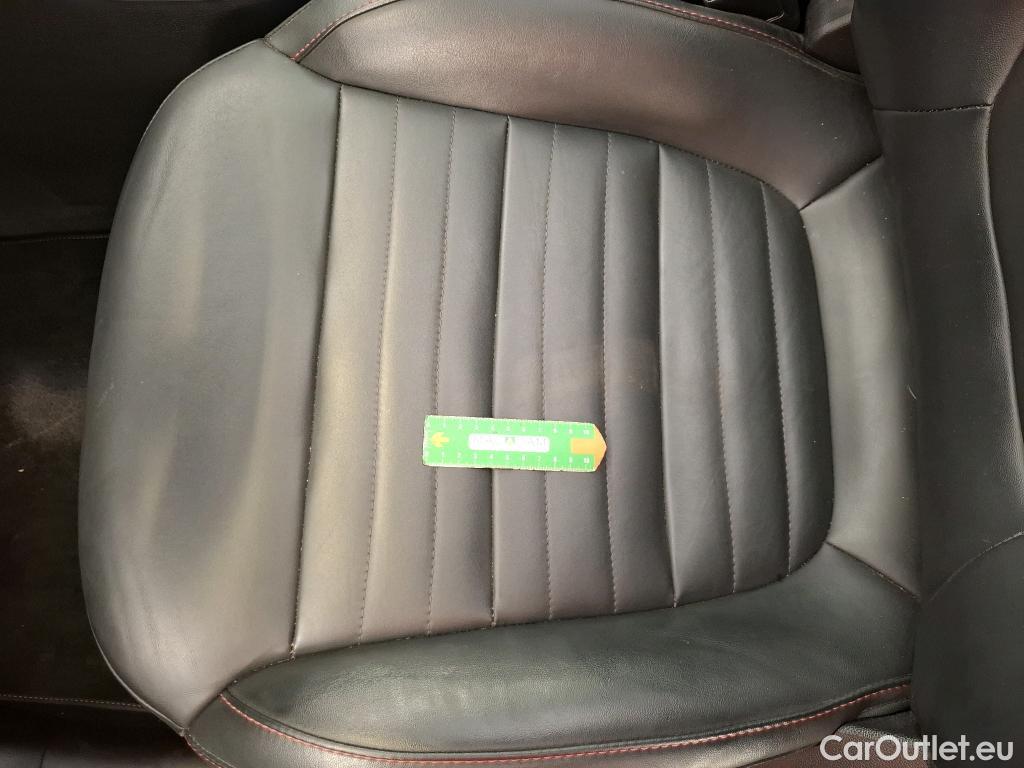  MG  EHS MG  / 2021 / 5P / SUV 1.5T GDI PHEV Luxury Auto #29