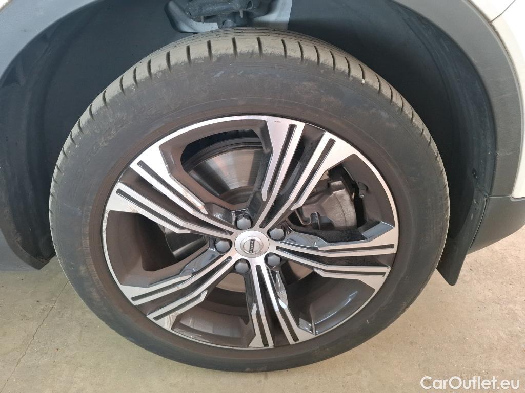  Volvo  XC 40 VOLVO XC40 / 2017 / 5P / SUV Recharge T4 211 DCT7 Inscription Busi #19
