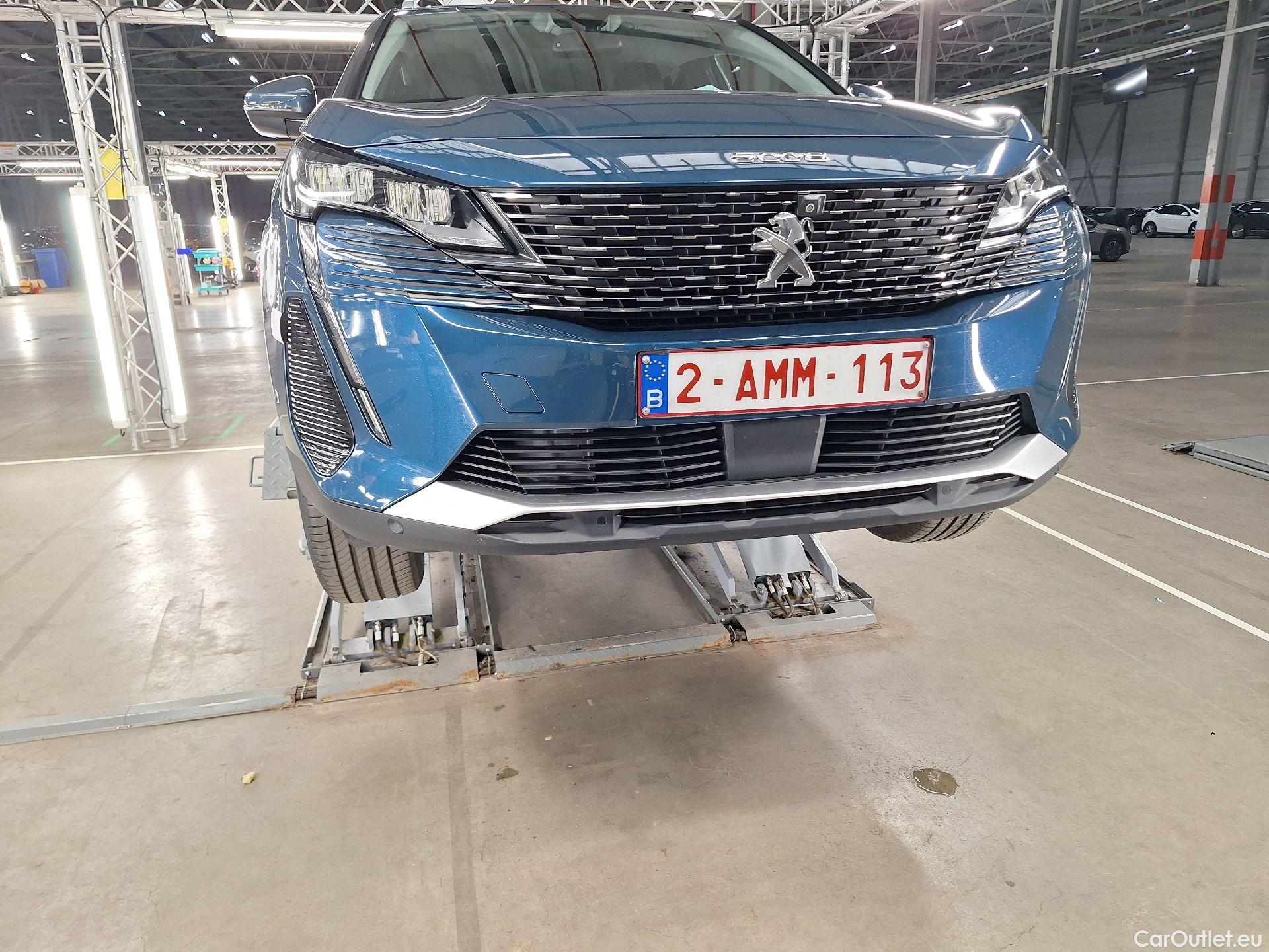 Peugeot  5008 Peugeot,  FL'20, Peugeot  1.5 BlueHDi 96kW S&S EAT8 Allure Pack #1