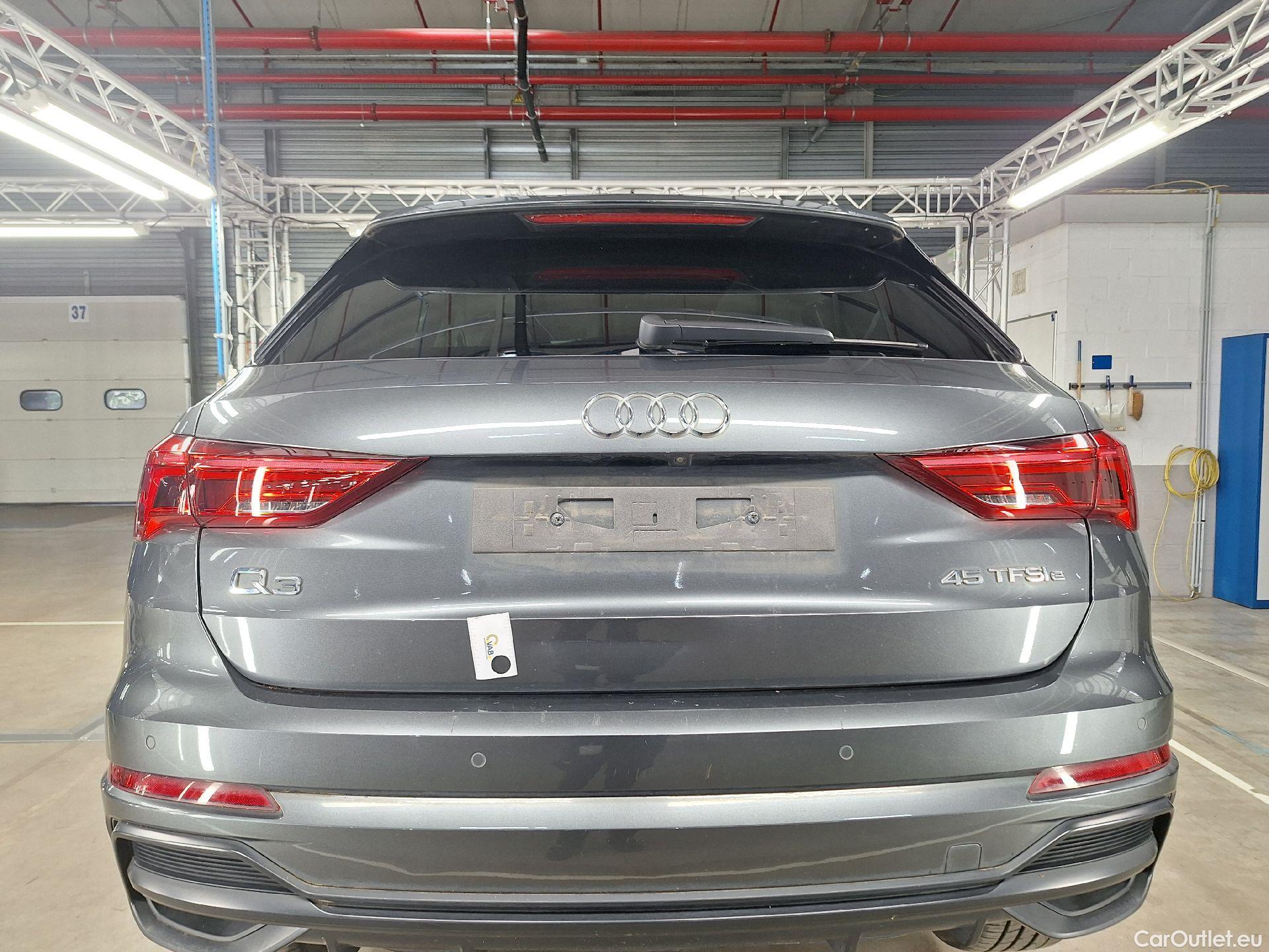  Audi  Q3 Audi,  '18 PHEV, Audi  45 TFSI e S tronic S Line 5d #35