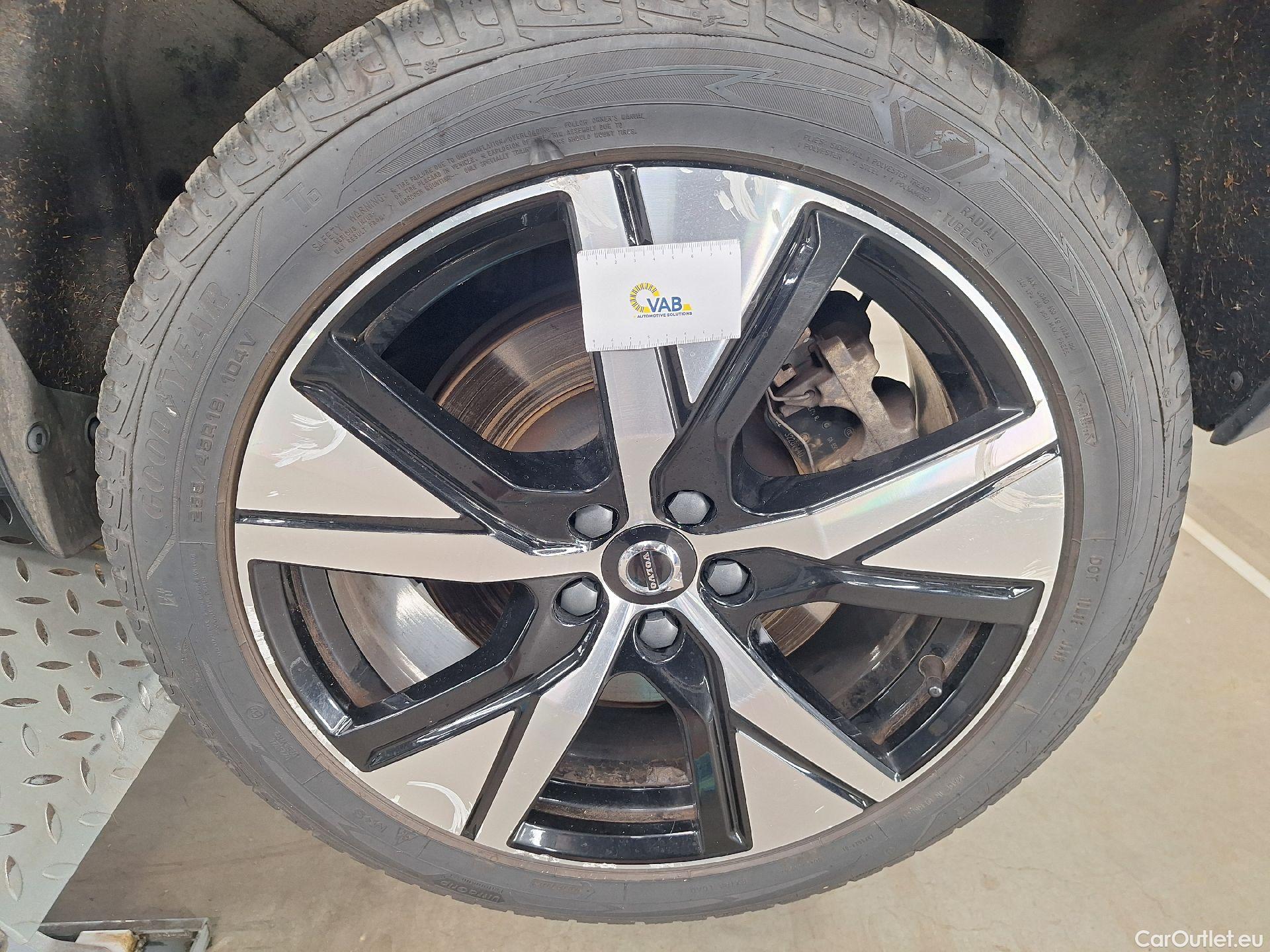  Volvo  XC 40 Volvo, XC40 FL'21 BEV, Volvo XC40 Recharge Core 5d #19