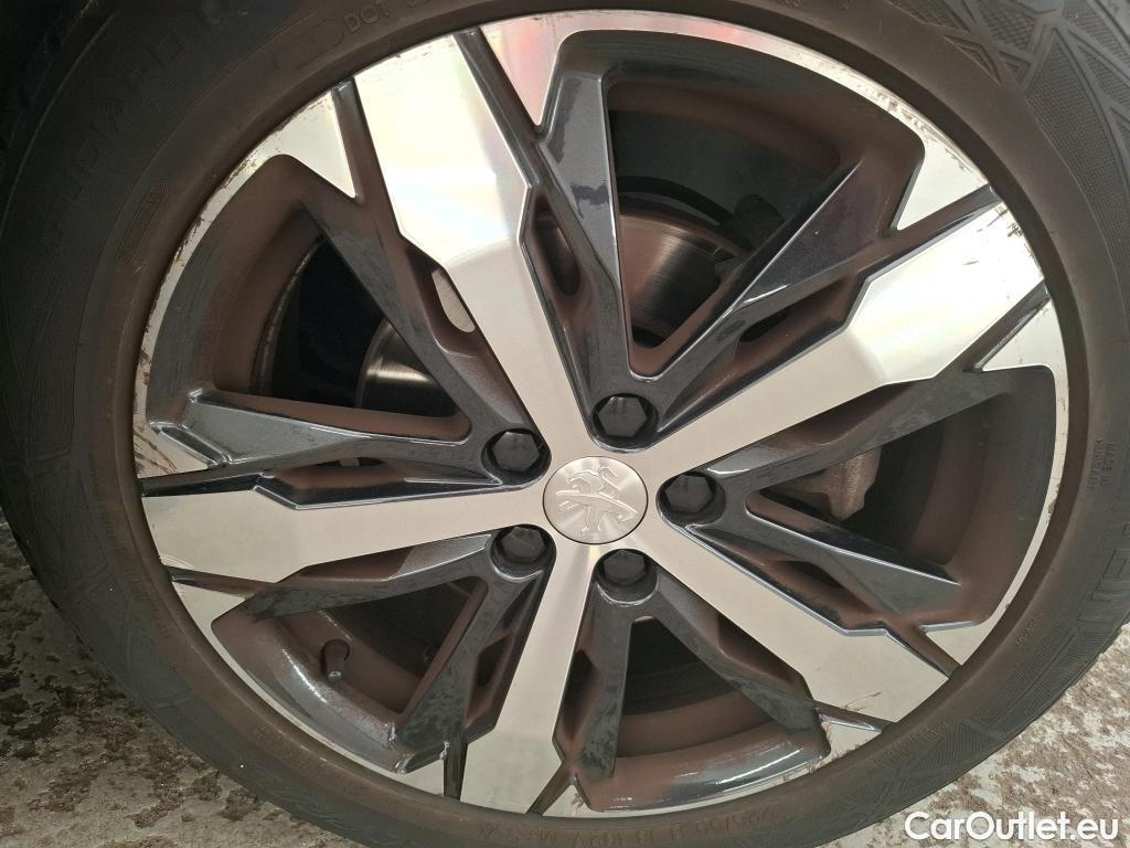  Peugeot  3008  Allure 1.2 PureTech 130CV BVM6 E6d #20