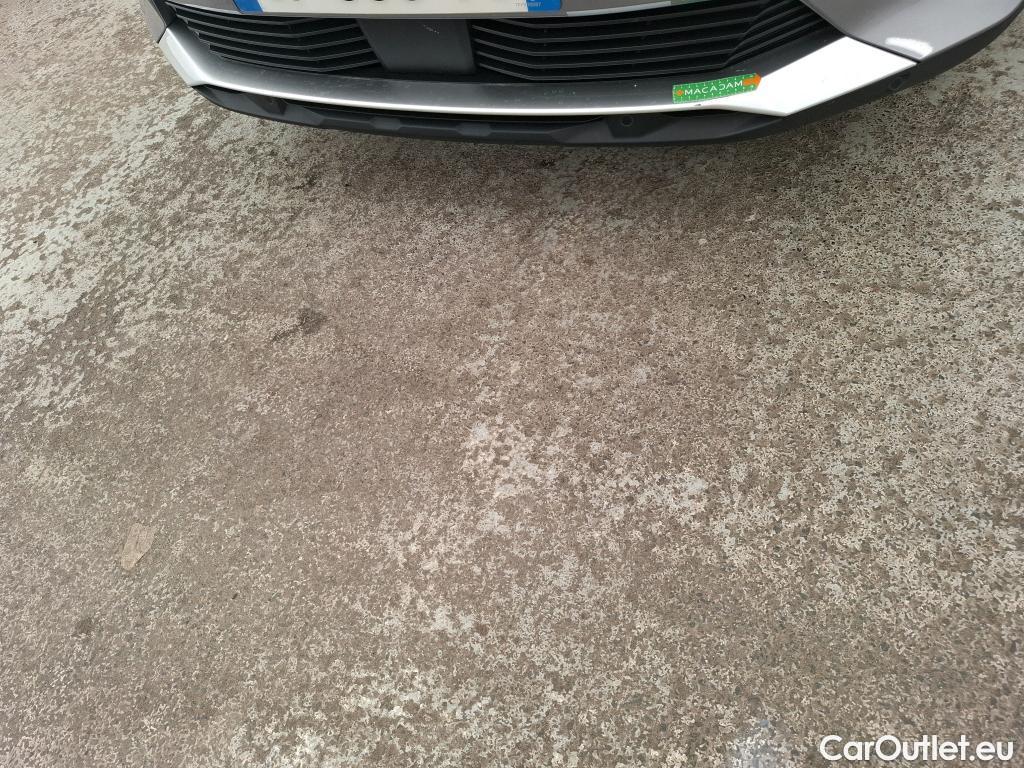  Peugeot  3008  Allure 1.2 PureTech 130CV BVM6 E6d #27