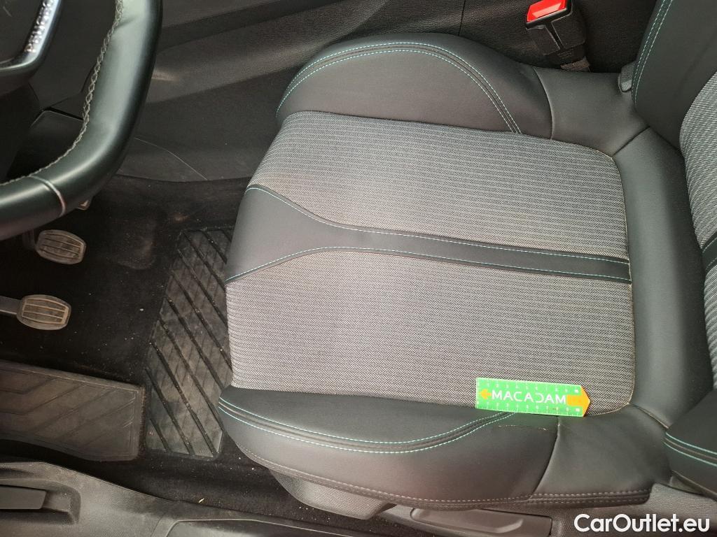  Peugeot  3008  Allure 1.2 PureTech 130CV BVM6 E6d #4