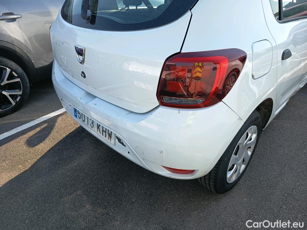  Dacia  Sandero DACIA  5p 2G berlina con portón Ambiance dCi 55kW (75CV) #32