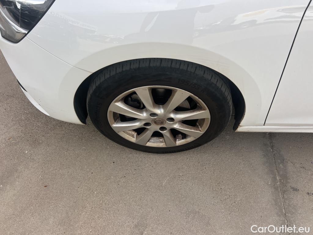  Opel  Corsa OPEL  / 2019 / 5P / berlina con portón 1.2T XHL 74kW (100CV) Edition (AC) #5