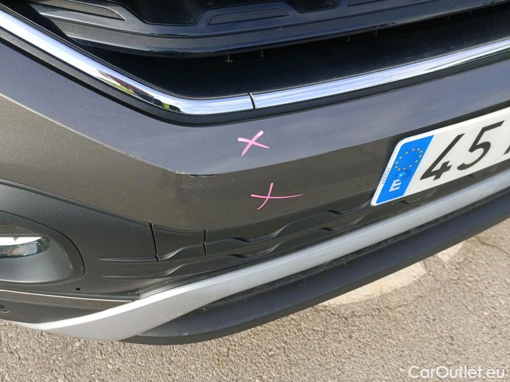  Volkswagen  T-CROSS VOLKSWAGEN  / 2018 / 5P / todoterreno Advance 1.0 TSI 85kW (115CV) DSG (AC) #8