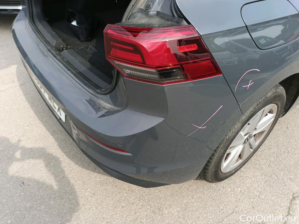  Volkswagen  Golf  VIII Berlina Life eTSI 1.0 TSI 110CV AT7 E6d #15