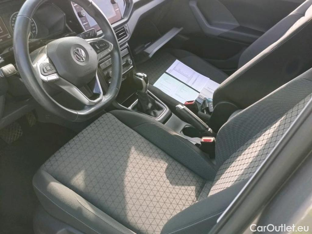  Volkswagen  T-CROSS VOLKSWAGEN  / 2018 / 5P / todoterreno Advance 1.0 TSI 85kW (115CV) DSG (AC) #10